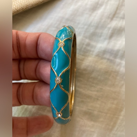 Turquoise Enamel Stone Accents Hinged Bracelet‎ - Picture 1 of 4